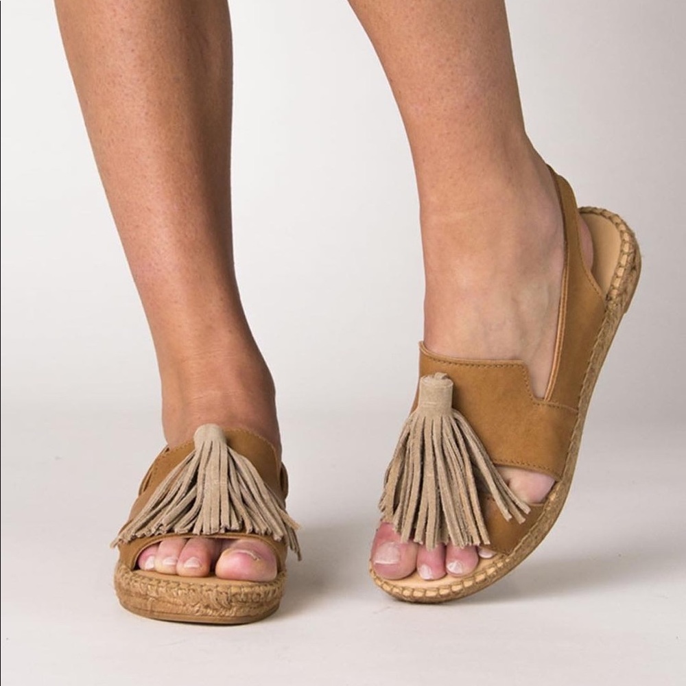 Naguisa espadrille sandals with tassels